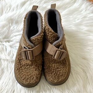Chaco Ramble Fluff Kids Ankle Boots Sz 3